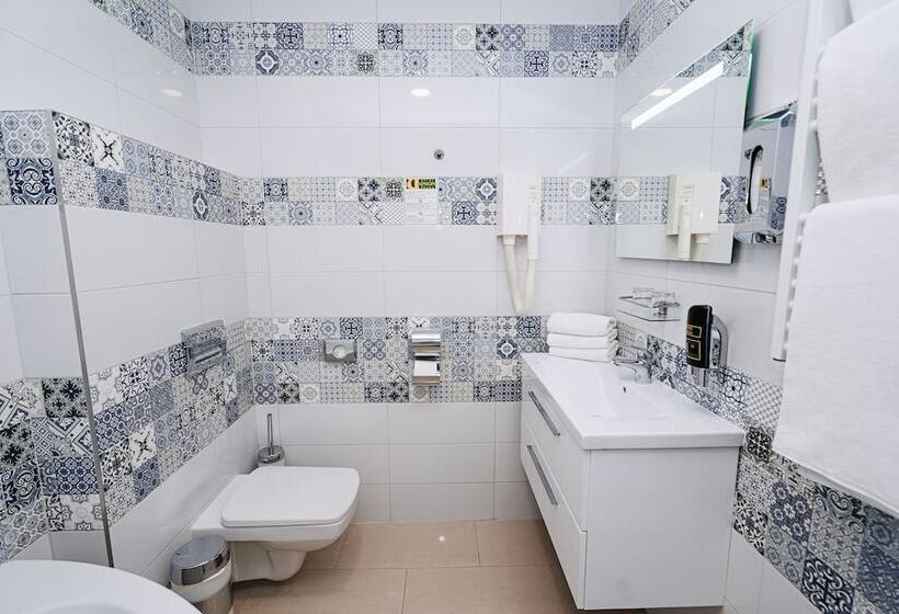 اتاق استاندارد سه نفره, Union Hotel Prague