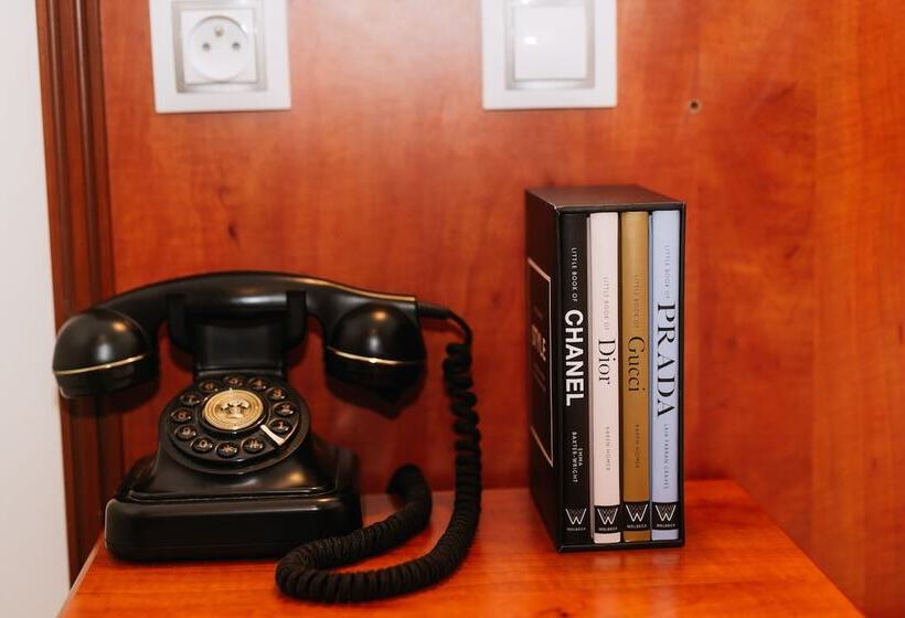 اتاق استاندارد سه نفره, Union Hotel Prague