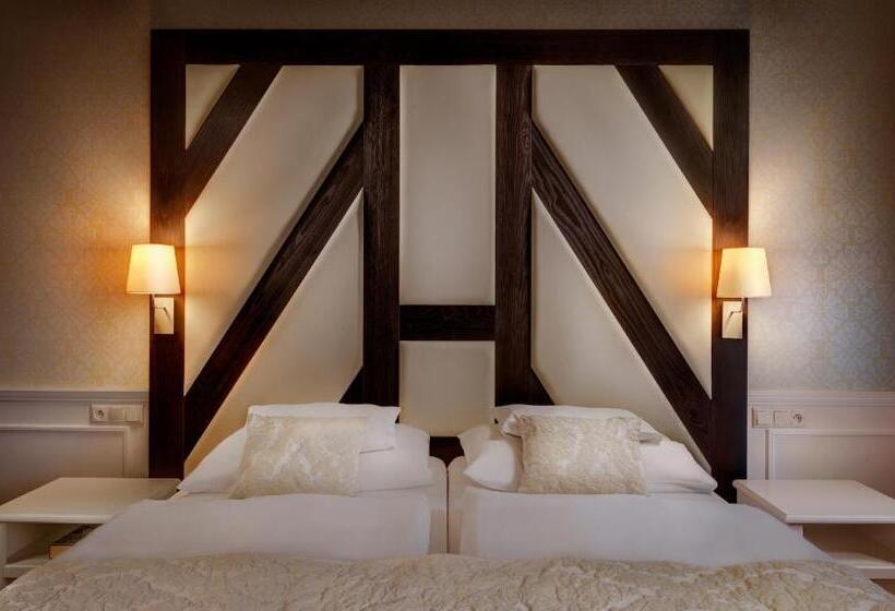 Номер Deluxe, Grand Hotel Starý Smokovec