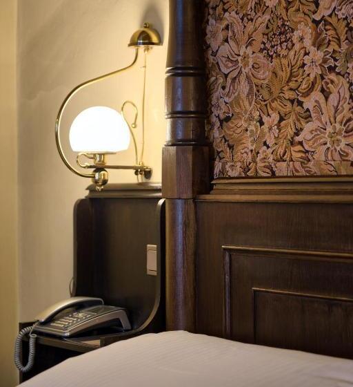 اتاق استاندارد یک نفره, Dwór Polski