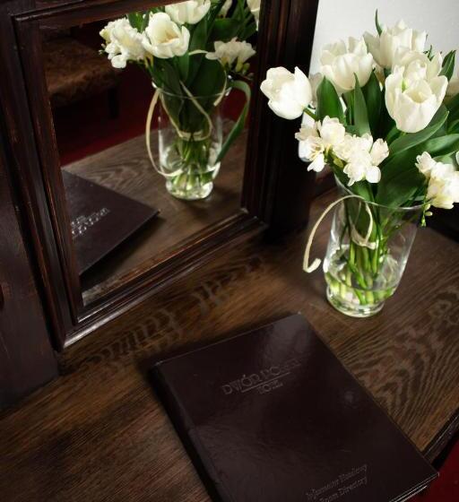 اتاق استاندارد یک نفره, Dwór Polski