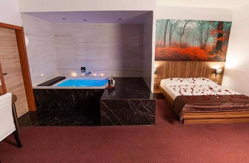 Quarto Estandar com Hidromassagem, Kras