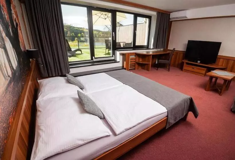 Quarto Familiar, Kras