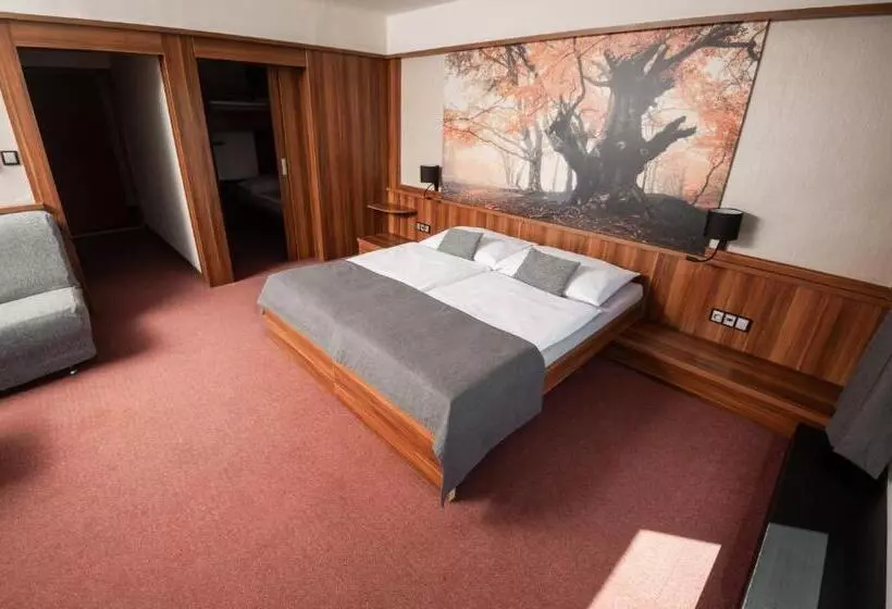Quarto Familiar, Kras