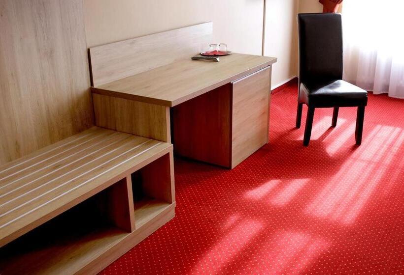 اتاق اکونومی یک تخته, Stardust