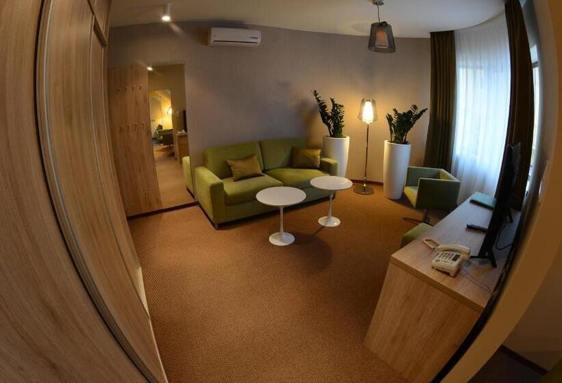 آپارتمان 2 خوابه, Stardust