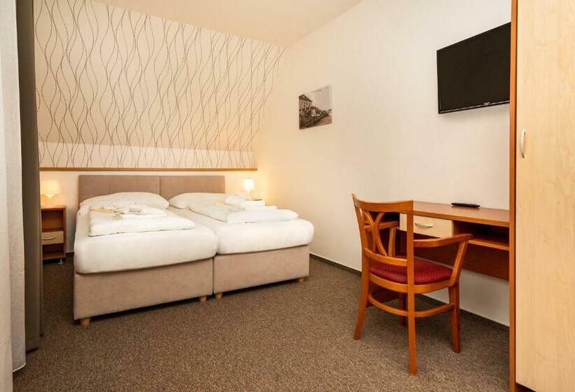 غرفة قياسية, Termál