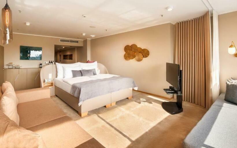 سوئیت پرزیدنت, The President