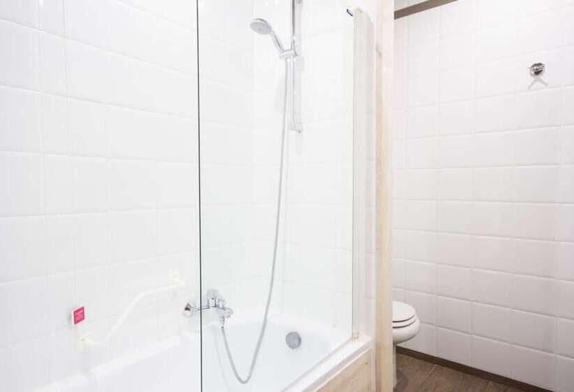 غرفة قياسية ثلاثية, Best Western  Modena District