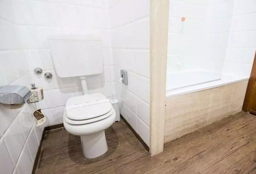 Standard Kolmen Hengen Huone, Best Western Modena District