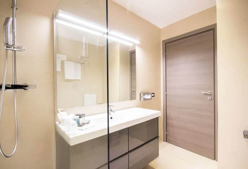 Люкс, Best Western  Modena District