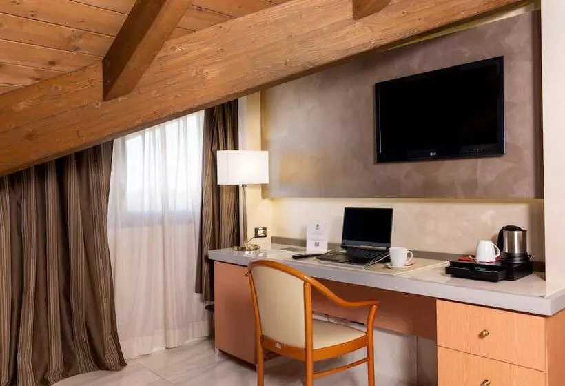 Juniorsviitti, Best Western Modena District