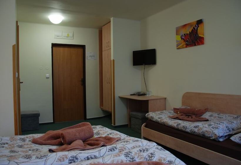 스탠다드 트리플 룸, Churáňov