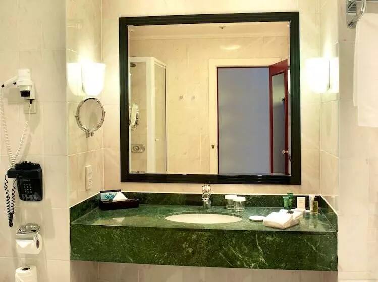 اتاق لوکس, Hilton Antwerp Old Town