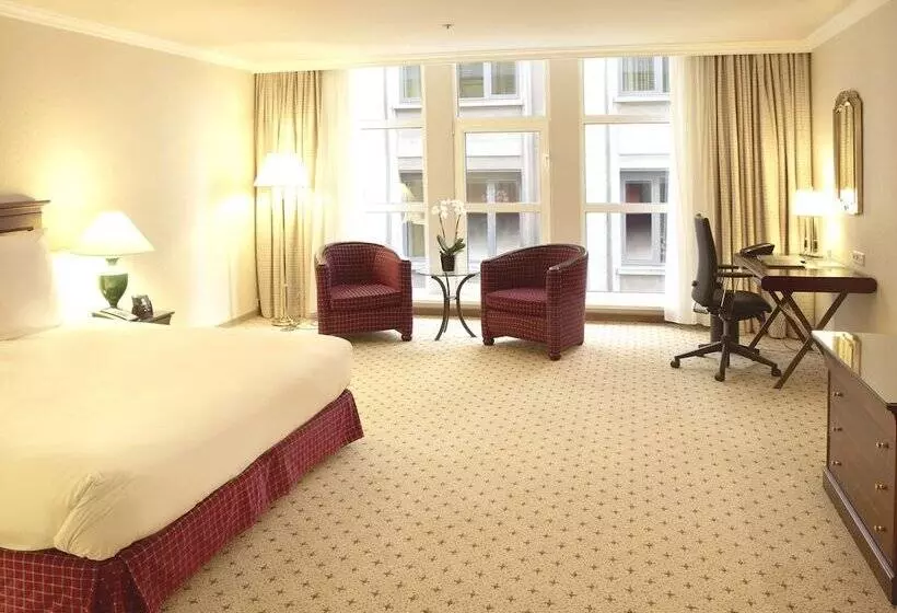 اتاق لوکس, Hilton Antwerp Old Town