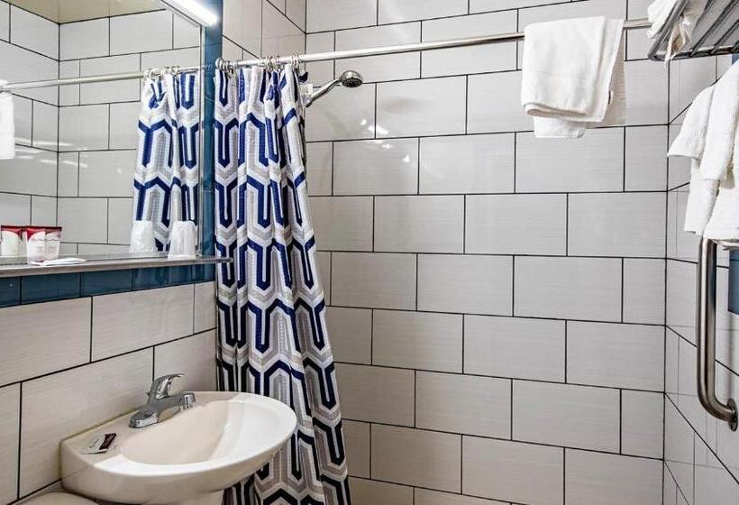 디럭스 룸, Magnuson Grand Harrisburg