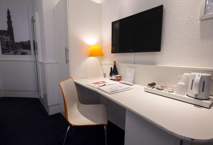 חדר סטנדרט, Multatuli