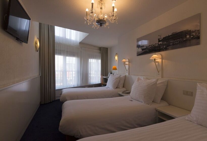 חדר סטנדרט לשלושה, Multatuli