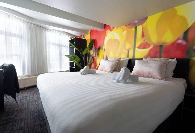 חדר משפחתי, Multatuli