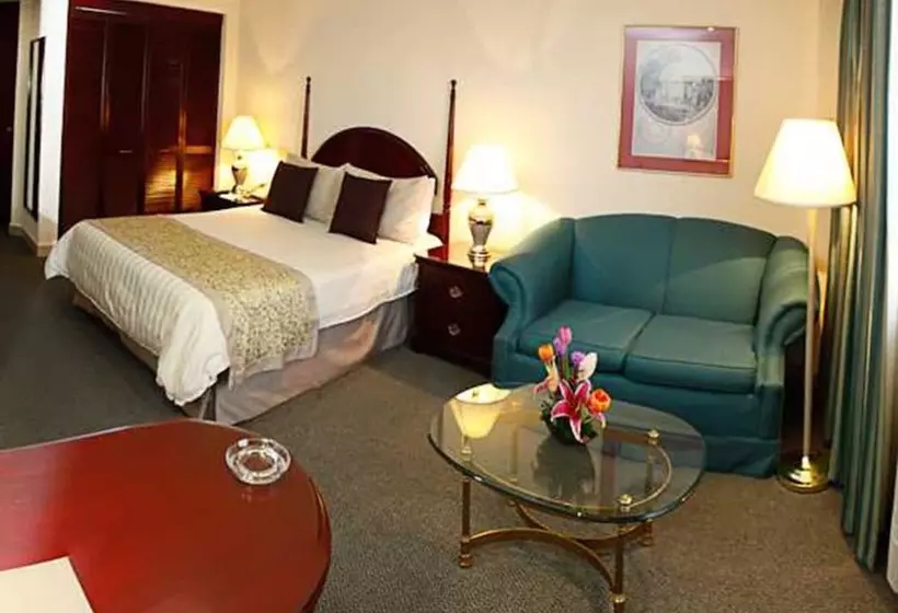 デラックスルーム, Pedregal Palace