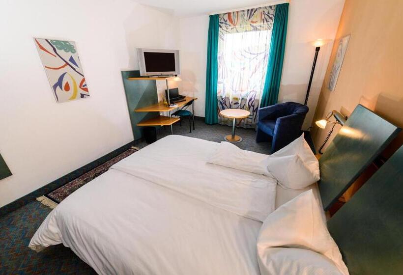 Номер Стандарт, Residenz