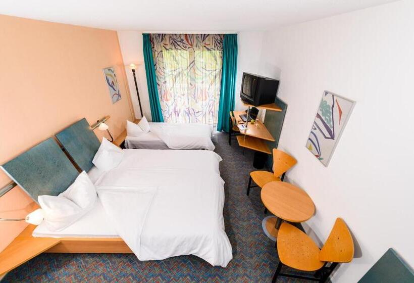 Семейный Номер, Residenz