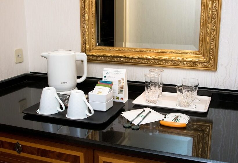 小型套房, Rihga Royal Hotel Tokyo