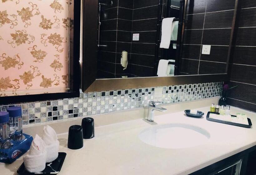 اتاق استاندارد با چشمانداز دریا, Riviera Macau