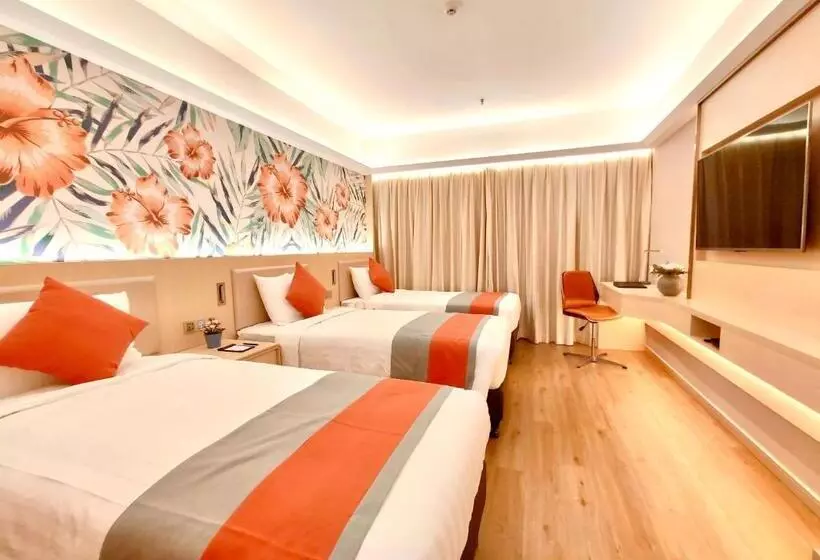 اتاق کلاسیک سه تخته, Riviera Macau