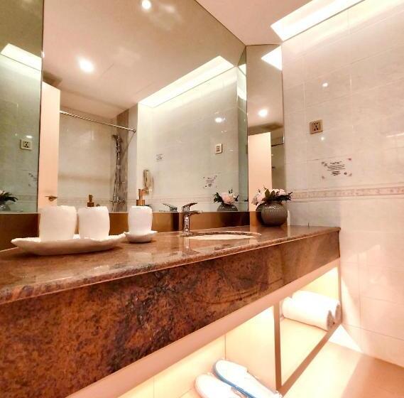 Triple Room Sea View, Riviera Macau