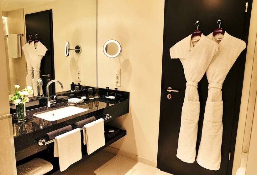 小型套房, Steigenberger Hotel Bad Homburg