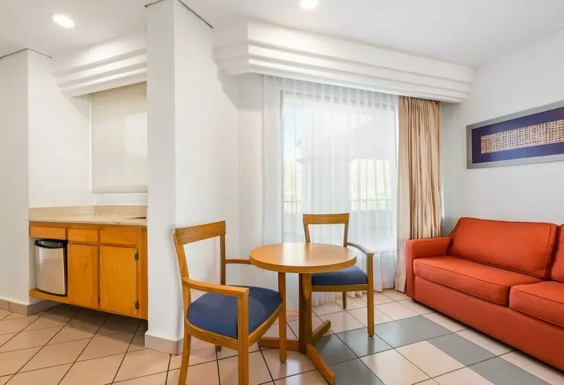 Royal-sviitti, Park Royal Beach Huatulco All Inclusive
