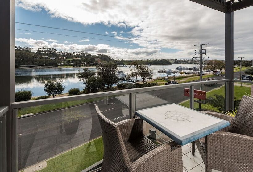 침실 2개 아파트, Bellevue On The Lakes