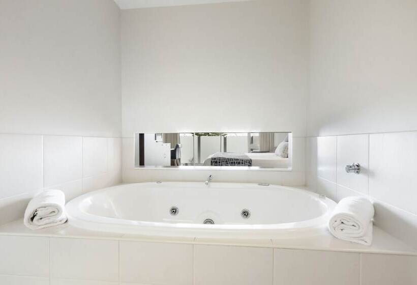 이그제큐티브 스위트, Bellevue On The Lakes