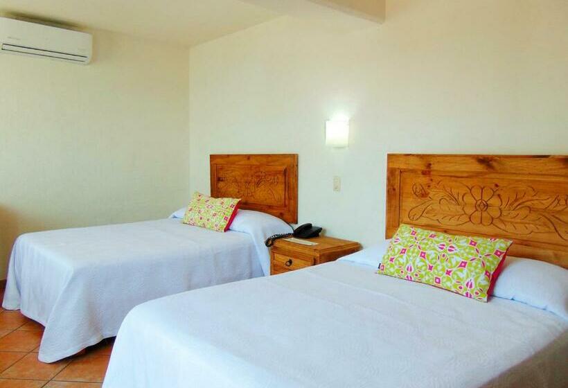 غرفه قياسيه سريرين مزدوجين, El Pescador