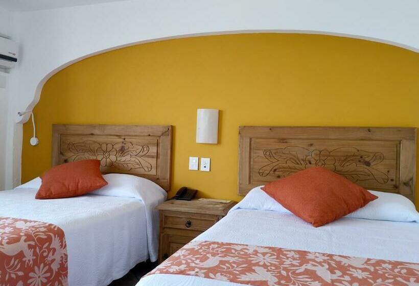 غرفه قياسيه سريرين مزدوجين, El Pescador