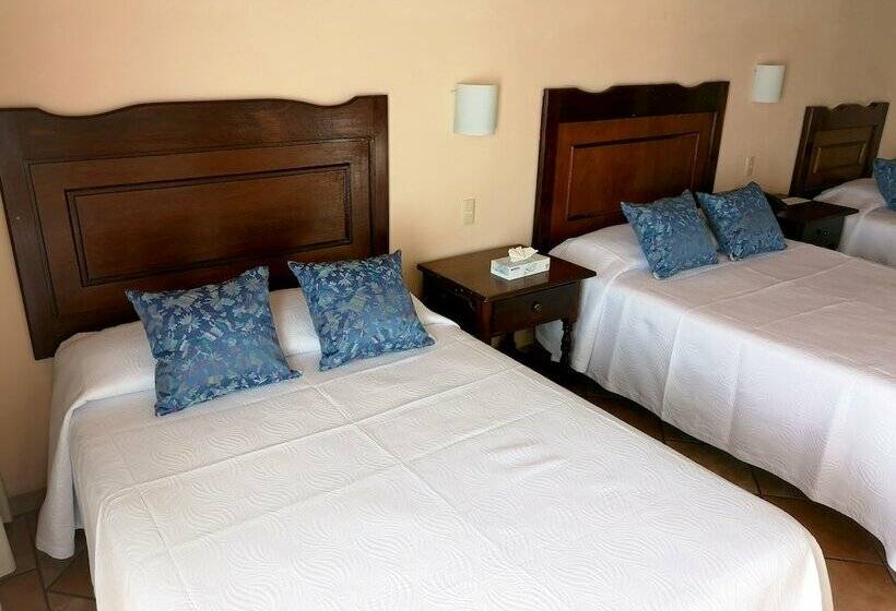 غرفه قياسيه سريرين مزدوجين, El Pescador