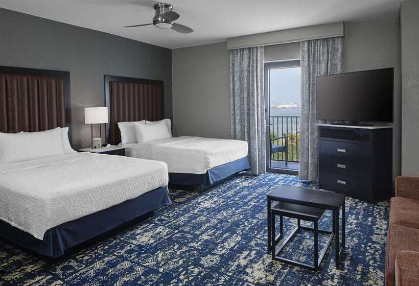 标准工作室, Embassy Suites By Hilton Montreal Airport