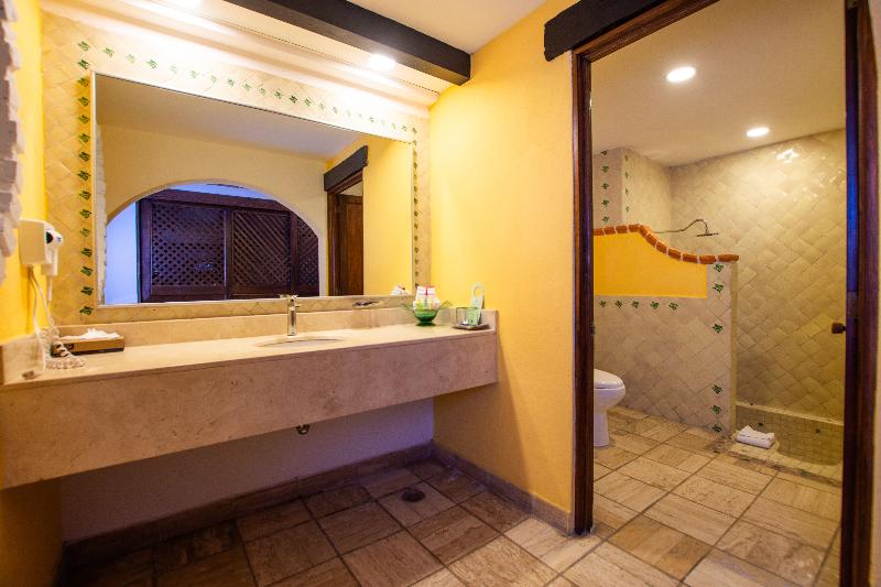 اتاق سوپریور با تخت بزرگ, Hacienda Buenaventura Hotel & Mexican Charm   All Inclusive