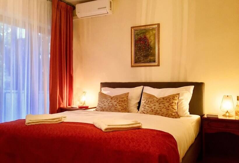 חדר לארבעה סטנדרטי עם מרפסת, Kentaur