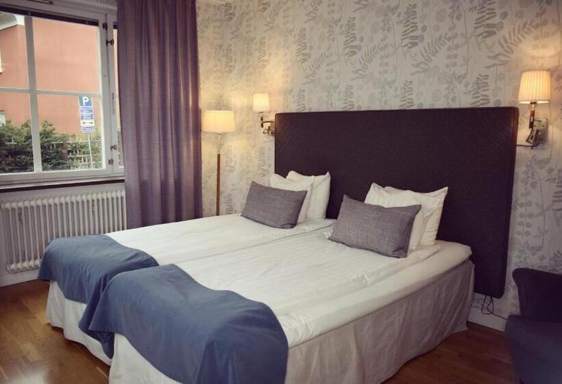 חדר אקונומי, L Arkad