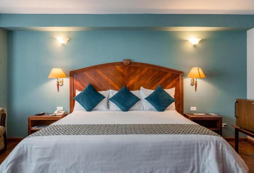 Номер Стандарт, Libertador