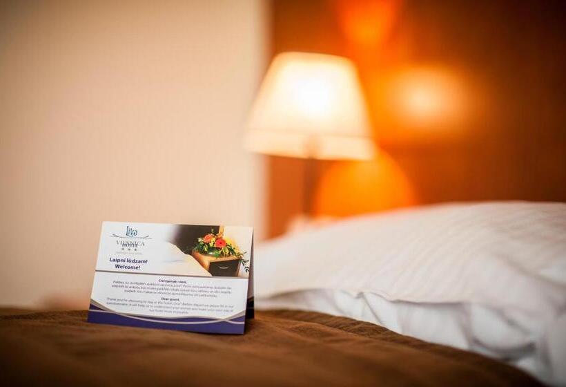 اتاق کلاس بیزنس, Liva