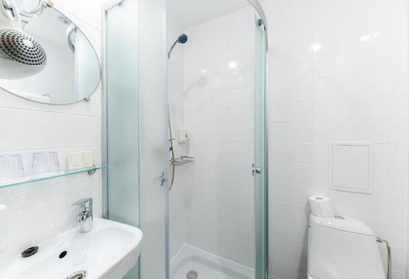 اتاق کلاسیک یک تخته, Liva