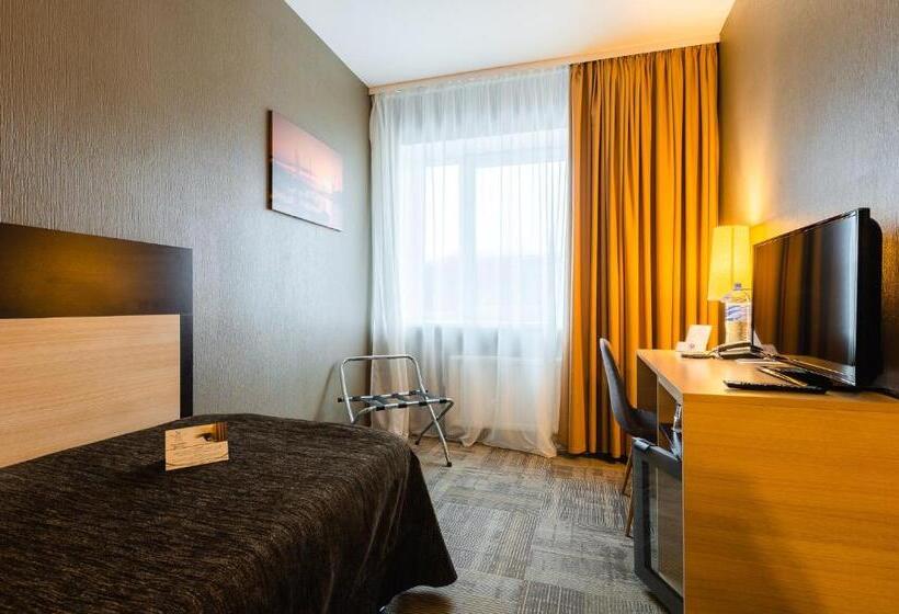 اتاق استاندارد یک نفره, Liva