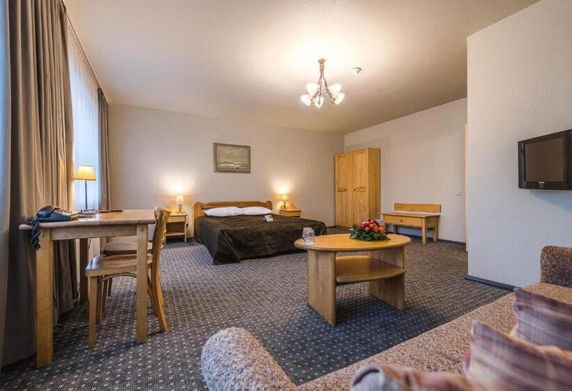 اتاق کلاسیک, Liva