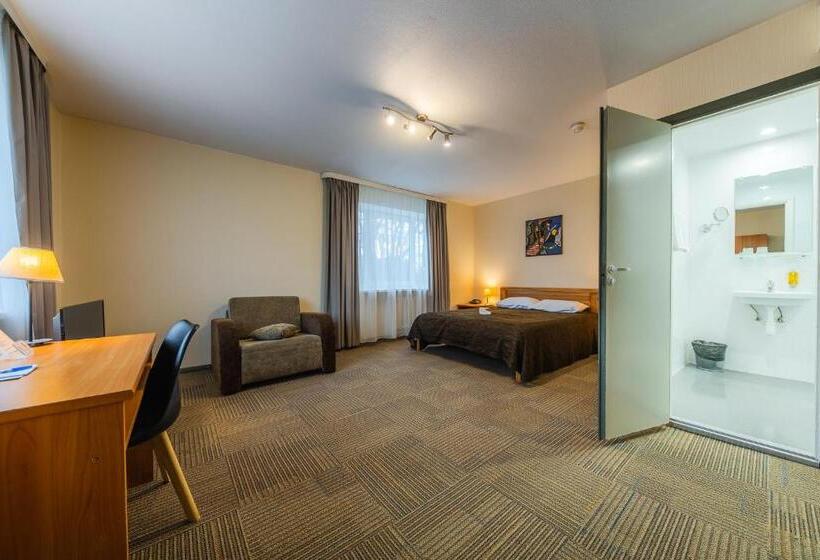 اتاق کلاسیک, Liva