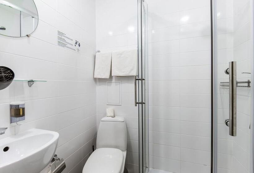 اتاق استاندارد یک نفره, Liva