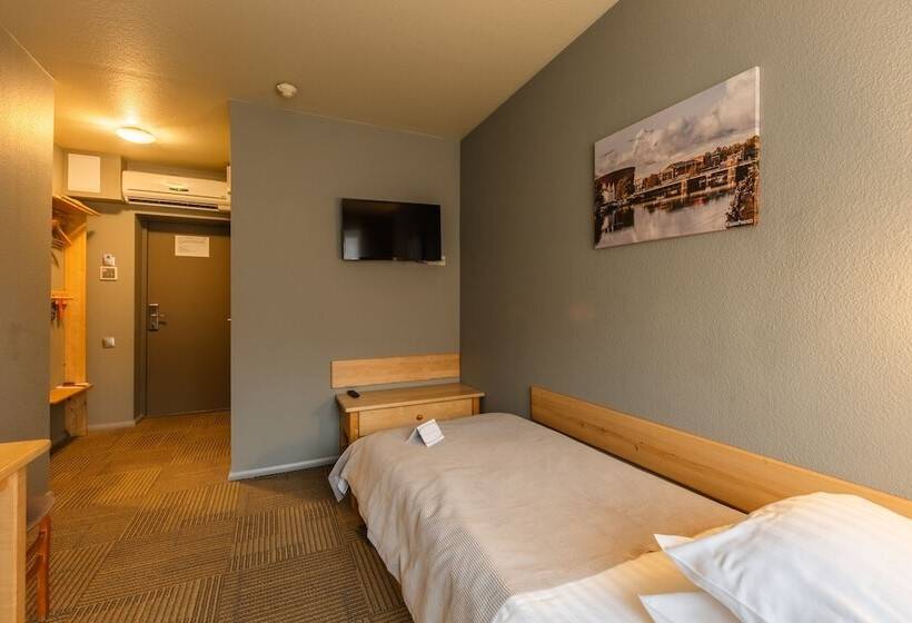 اتاق کلاسیک یک تخته, Liva