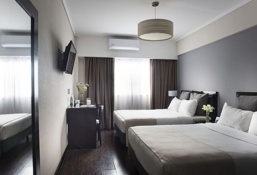 غرفة قياسية ثلاثية, Rochester Hotel Classic